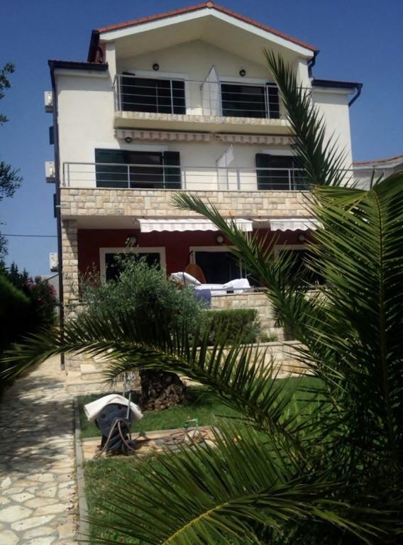 Apartments Pisacic Bibinje Exterior foto